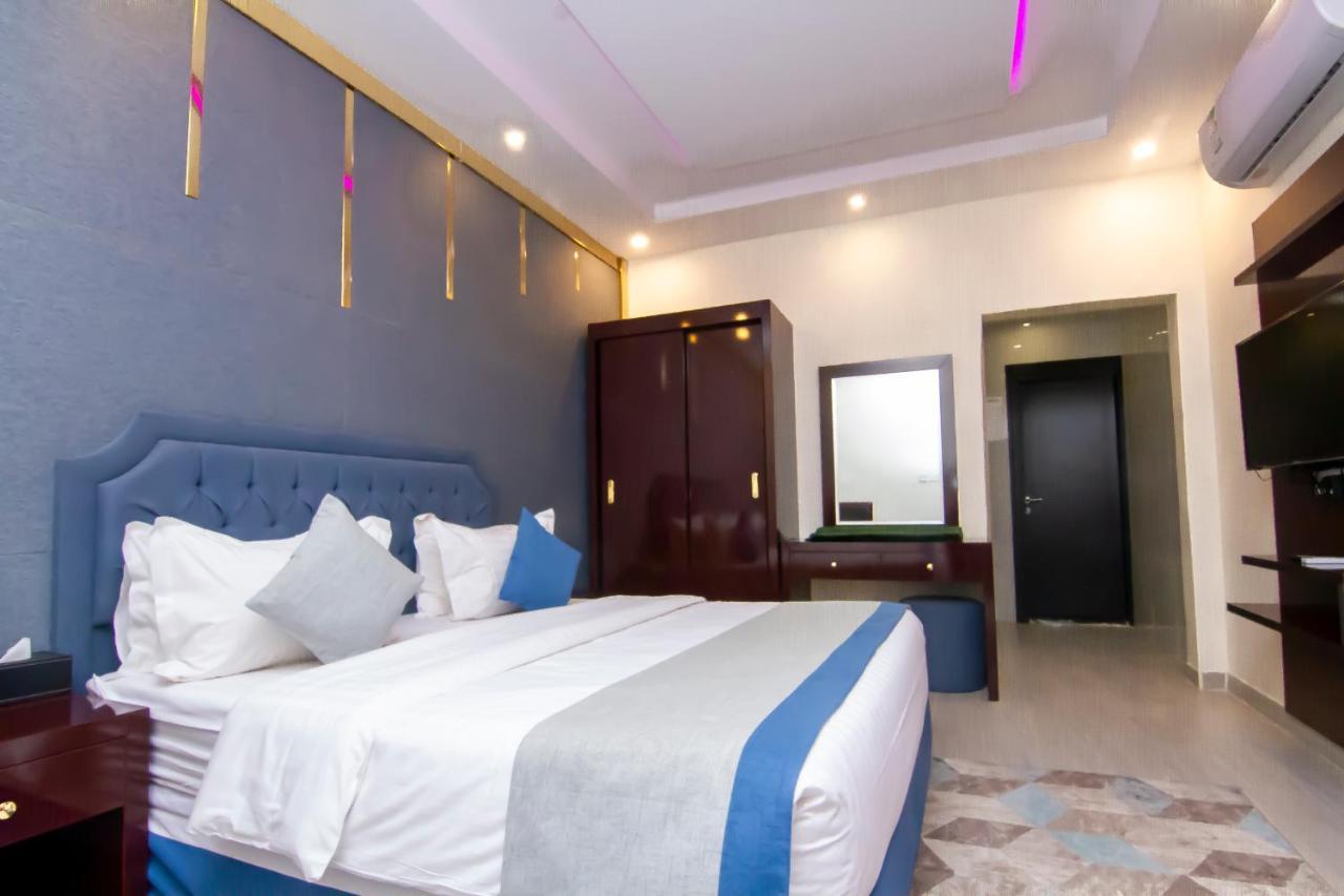 ال متعب سويتس الفلاح 1 Riade Exterior foto