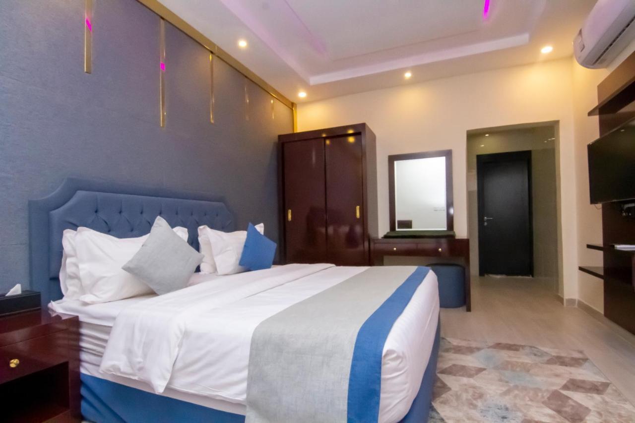 ال متعب سويتس الفلاح 1 Riade Exterior foto