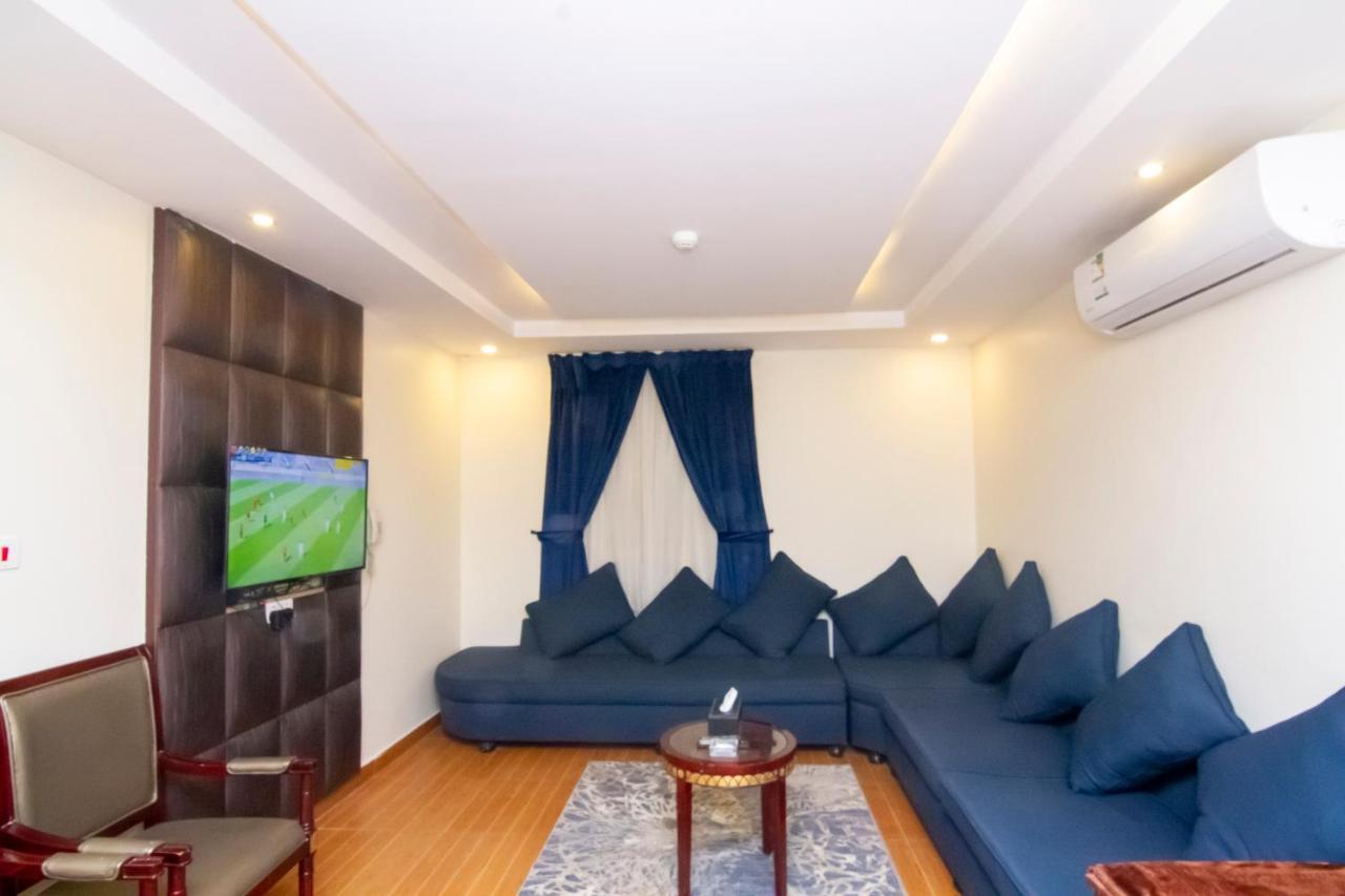 ال متعب سويتس الفلاح 1 Riade Exterior foto