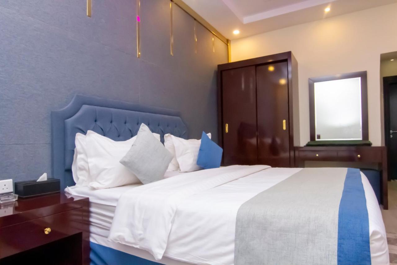 ال متعب سويتس الفلاح 1 Riade Exterior foto